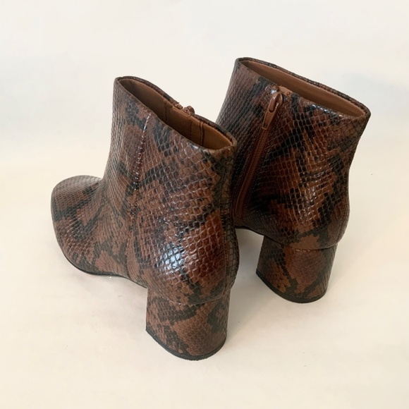 Clarks Sheer Flora 2 Ankle Boots Dark Tan Brown Snake print leather booties 6.5 - Picture 10 of 12